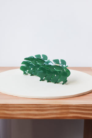 
                  
                    Monstera Hair Claw
                  
                