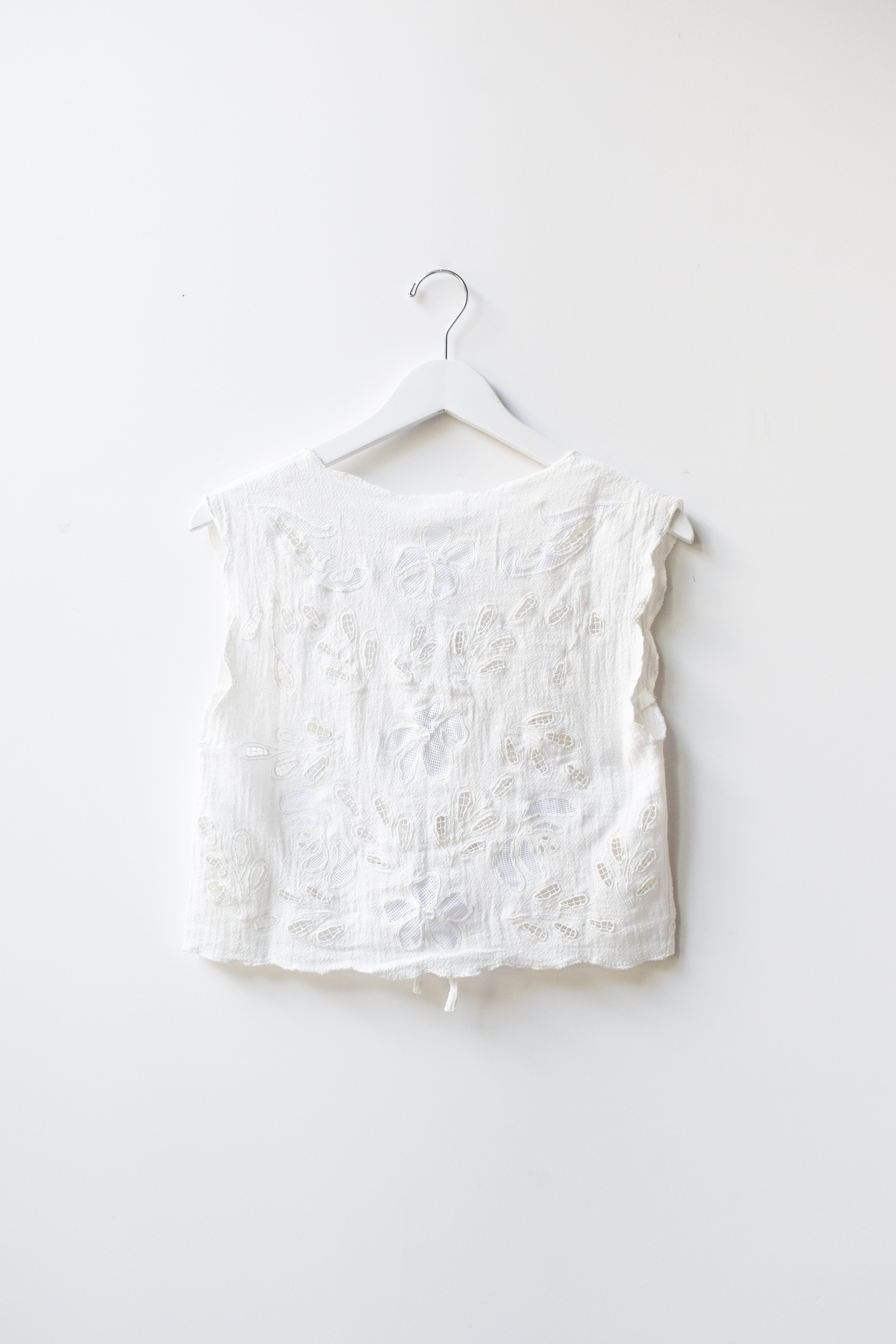 ■The tis■ [SET] FLOWER LACE DETAIL SLEEVELESS+ FLOWER LACE E6D5AE19-720D-459F-965D-