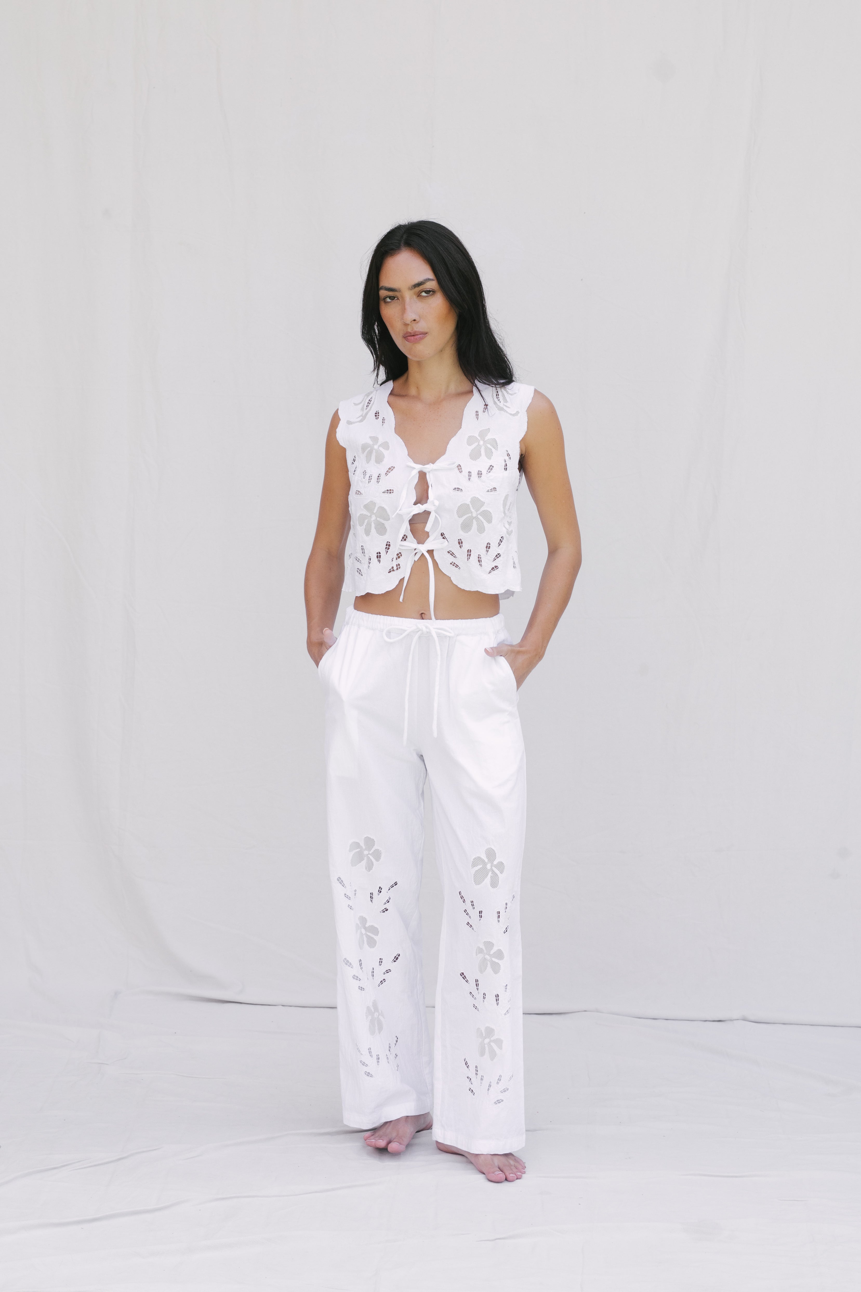 JULY NINE FLOWER LACE PANTS ホワイト 40 Flower Lace Pant – at Dawn. O'AHU