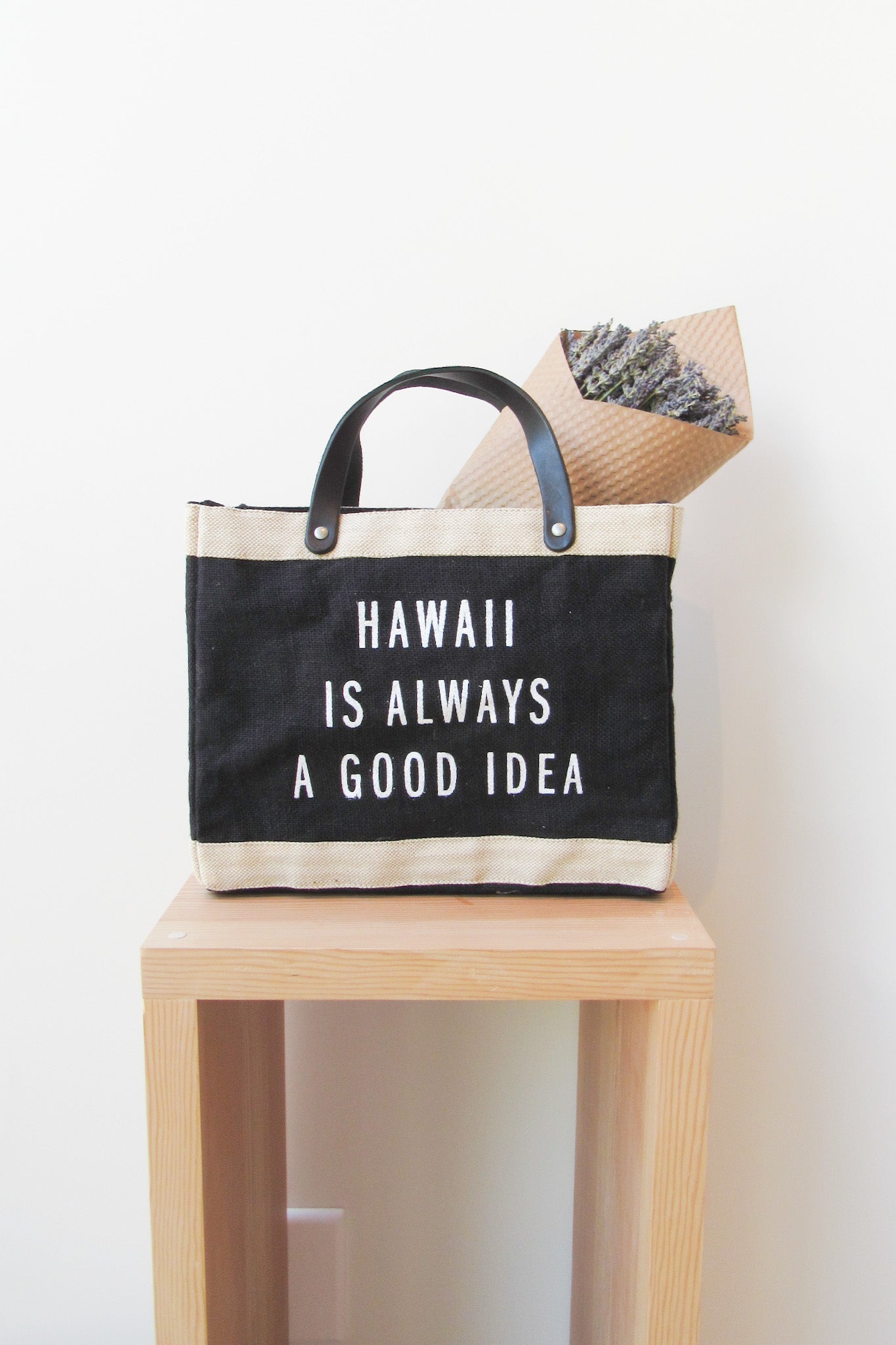 Hawaii Petite Market Bag by Apolis – at Dawn. O'AHU